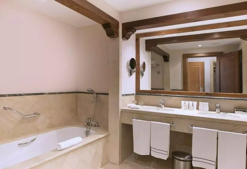 プレミアムルーム, The Level at Melia Villaitana