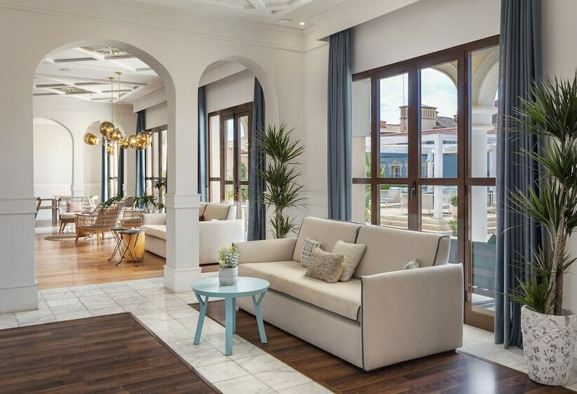 اتاق پنت هاوس, The Level At Melia Villaitana