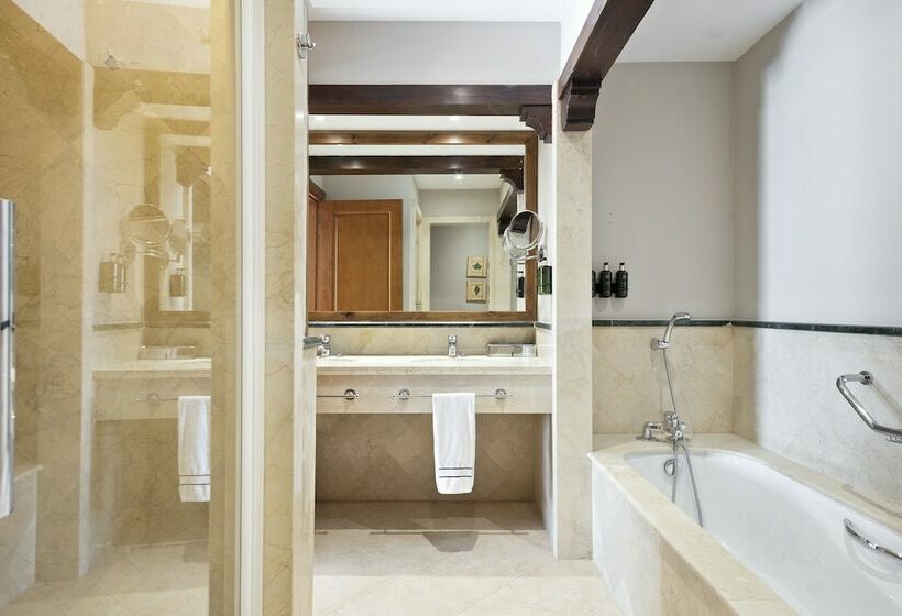 سوییت, The Level At Melia Villaitana