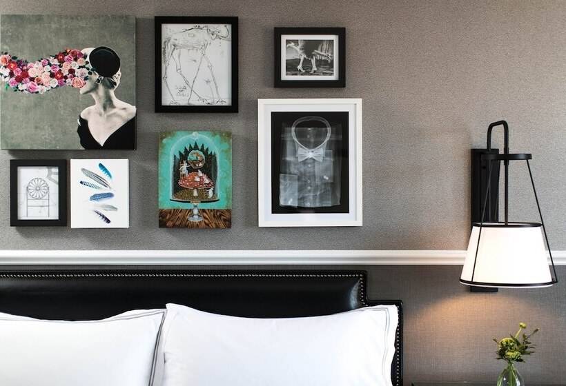 חדר דלוקס, The Lindy Renaissance Charleston