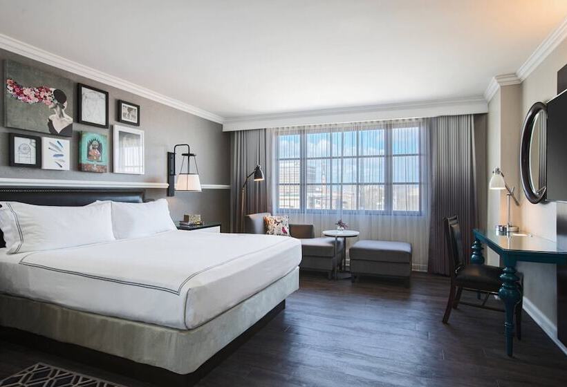 חדר דלוקס, The Lindy Renaissance Charleston