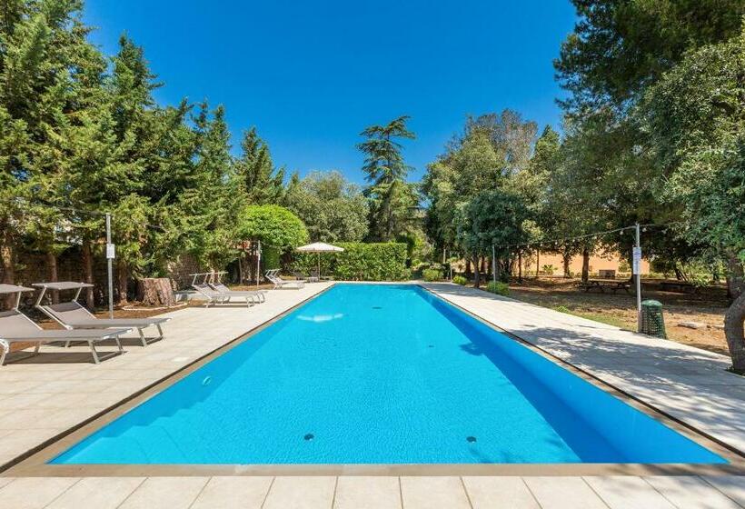 غرفة قياسية ثلاثية, B&b Luxury Da Salvatore