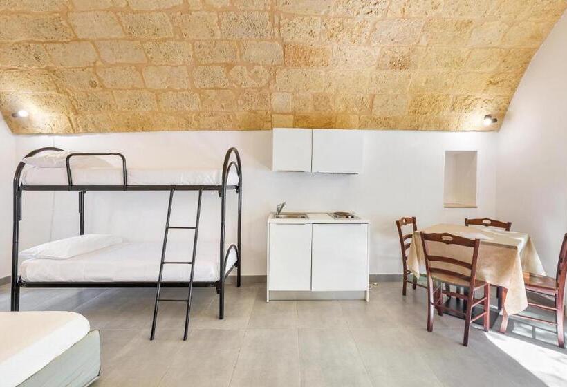 غرفة قياسية رباعية, B&b Luxury Da Salvatore