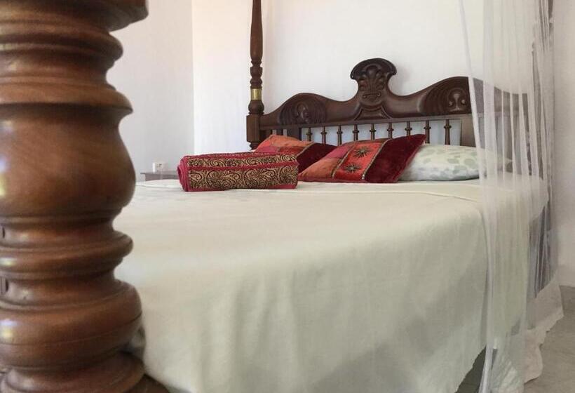 غرفة ديلوكس مطلّة علي البحر, Hill Cottage B&b