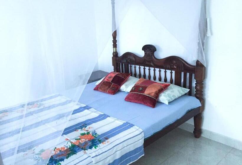 غرفة ديلوكس مطلّة علي البحر, Hill Cottage B&b