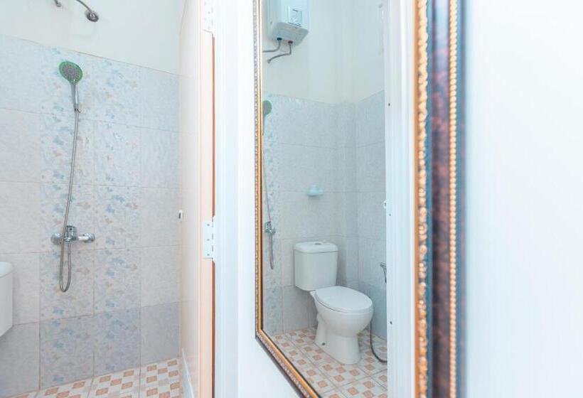 חדר דלוקס, Oyo Life 2658 Kost Rasyamada