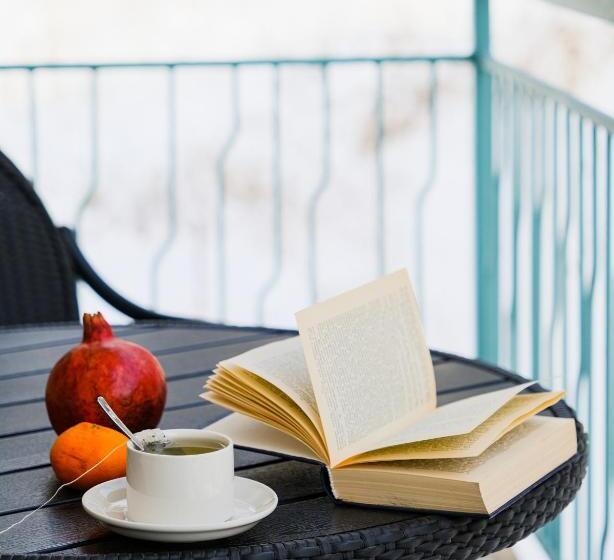 اتاق استاندارد با بالکن, Apricot Aghveran Resort