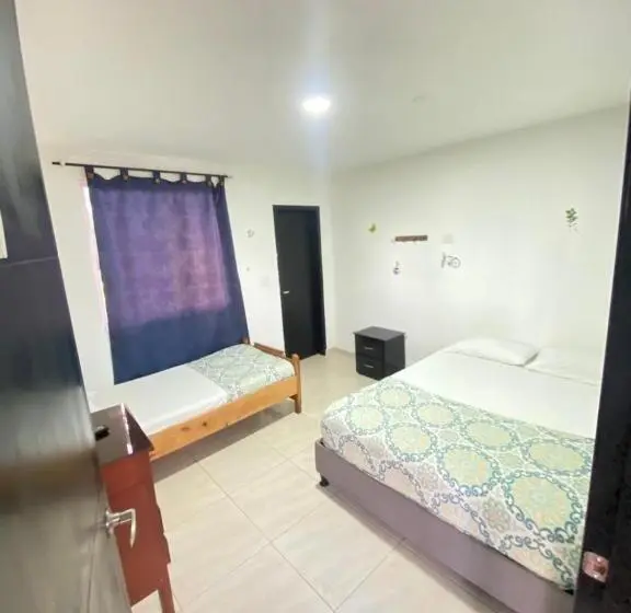 اتاق خانوادگی, Finca Hotel Los Cocos