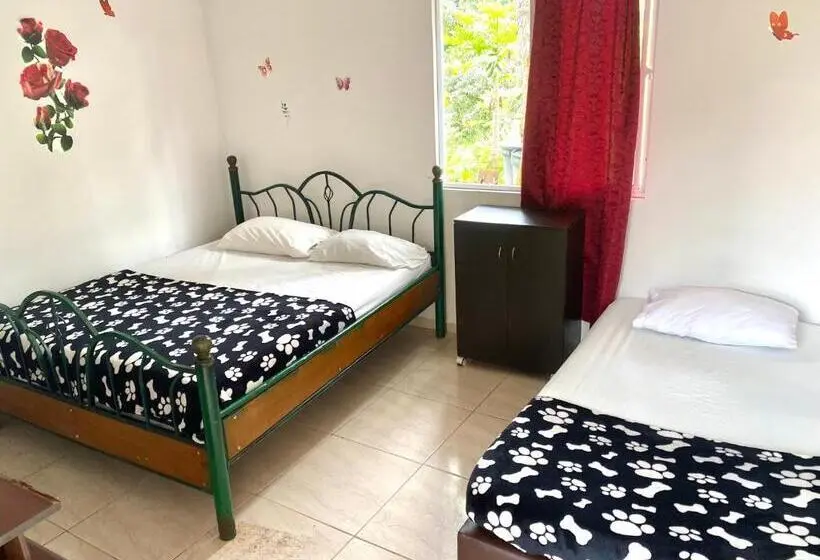 اتاق استاندارد سه نفره, Finca Hotel Los Cocos
