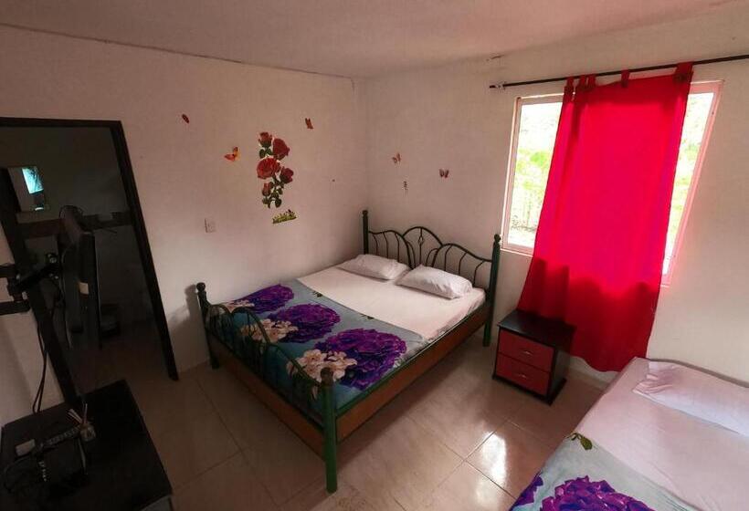 Номер Стандарт Трехместный, Finca Hotel Los Cocos