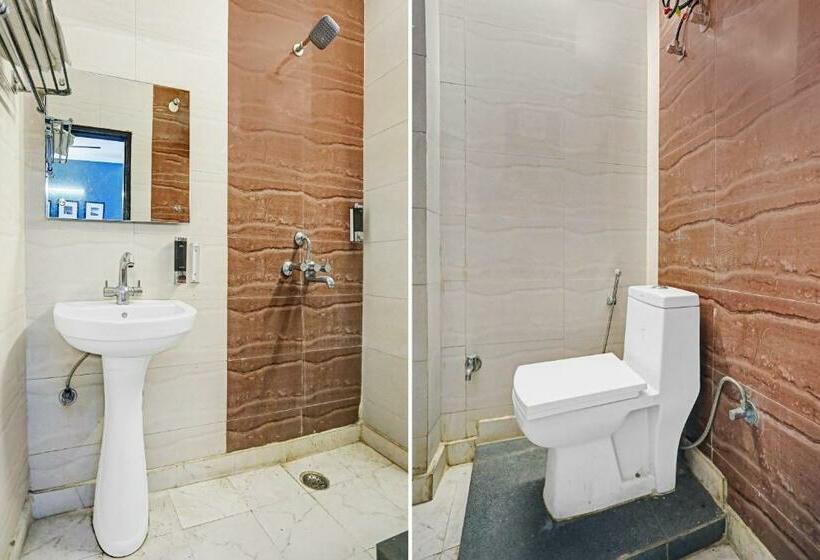 חדר קלאסי לשלושה, Super Collection O Agniv Residency Near Saket Metro