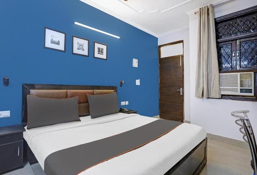חדר קלאסי לשלושה, Super Collection O Agniv Residency Near Saket Metro