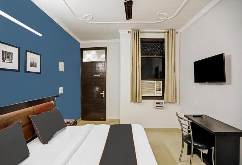 חדר קלאסי לשלושה, Super Collection O Agniv Residency Near Saket Metro