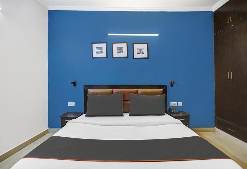 חדר קלאסי לשלושה, Super Collection O Agniv Residency Near Saket Metro