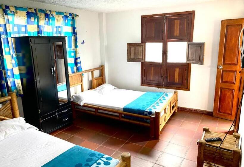 Четырехместный Номер Стандарт, Finca Hotel Los Cocos