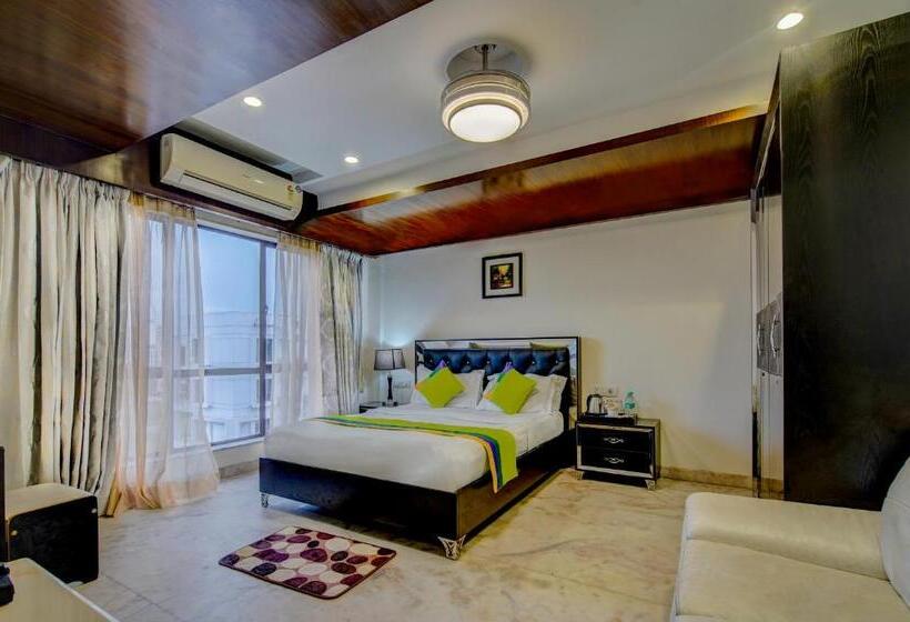 디럭스 룸, Treebo Soho Newtown