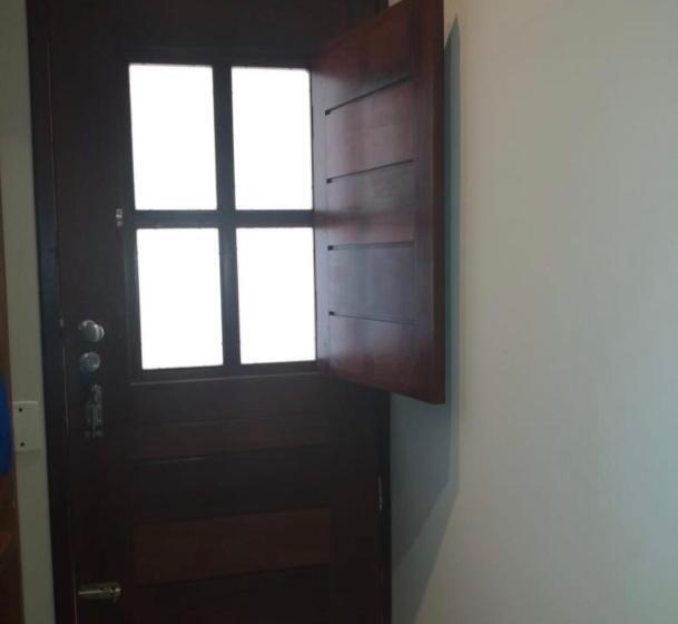 غرفة قياسية, Canto Das Acácias