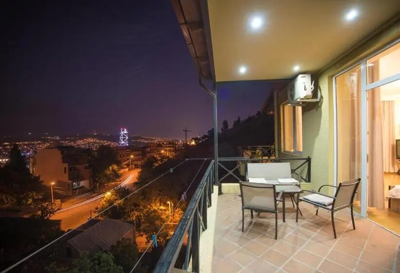 اتاق استاندارد با تخت بزرگ, Terrace House Tbilisi