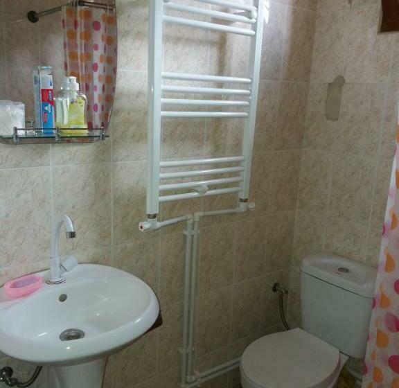 اتاق استاندارد با 2 تخت دوبل, Aida Bed & Breakfast