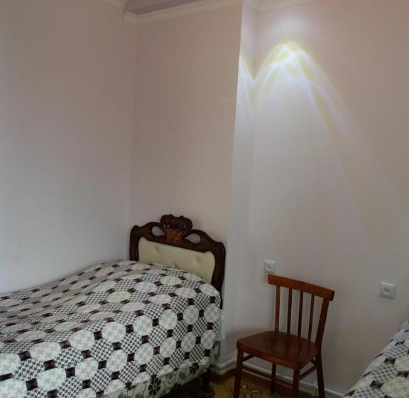 اتاق اکونومی, Aida Bed & Breakfast