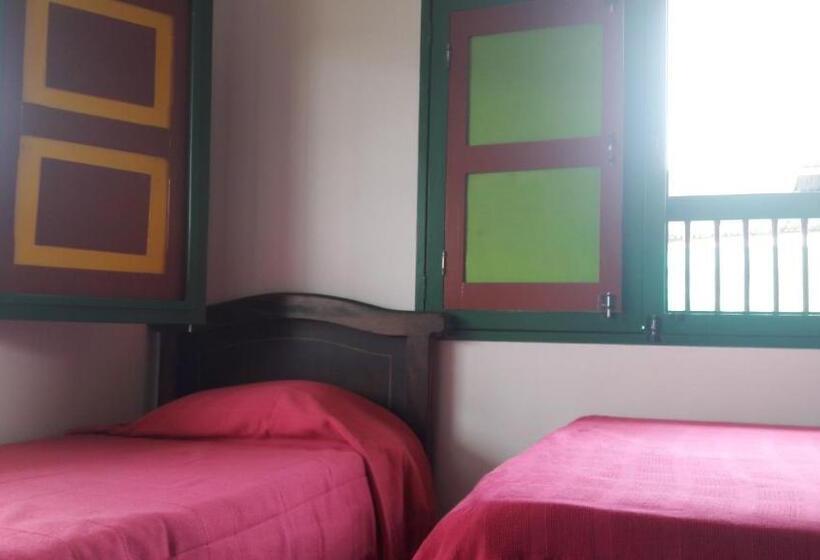 3-Bett-Standardzimmer, Hostal Casa De Los Taitas