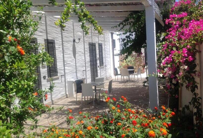 جناح جونيور مزوَّد بتراس, Masseria Le Dimore