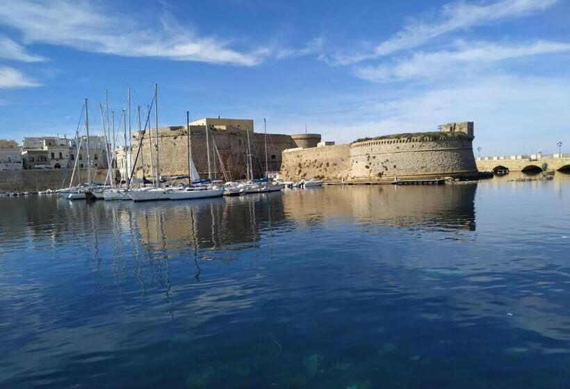 جناح عائلي, Masseria Le Dimore