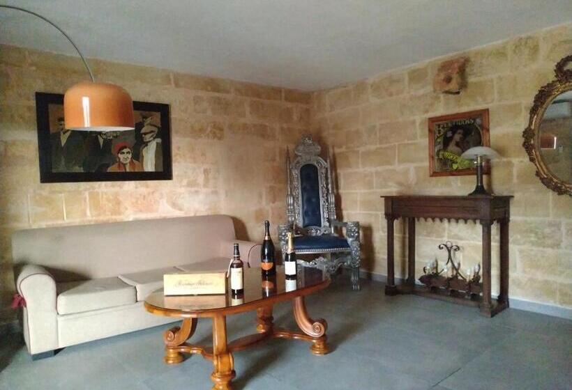 جناح جونيور مزوَّد بتراس, Masseria Le Dimore