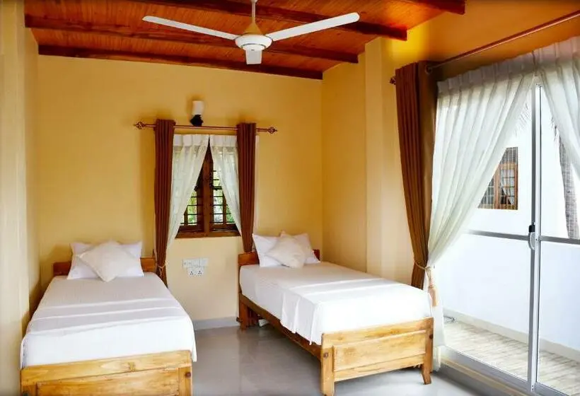 اتاق خانوادگی, Bluewater Beach Resort