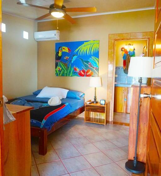 اتاق سوپریور با چشمانداز دریا, Cabinas Jimenez