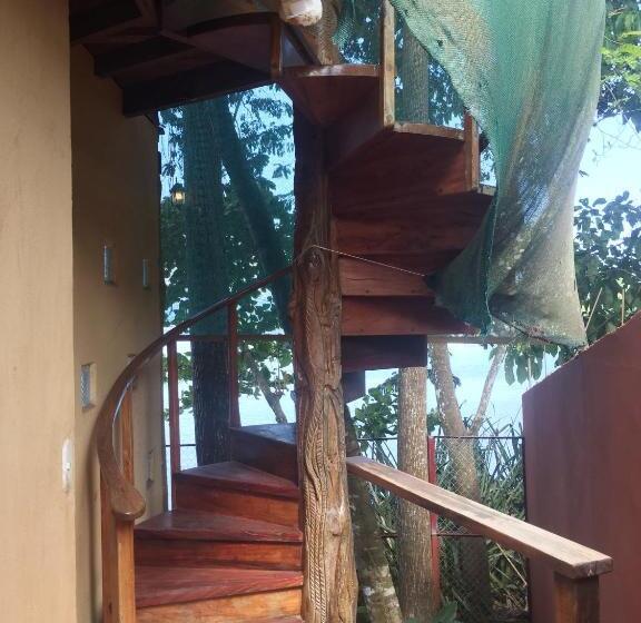 سوییت خانوادگی, Cabinas Jimenez