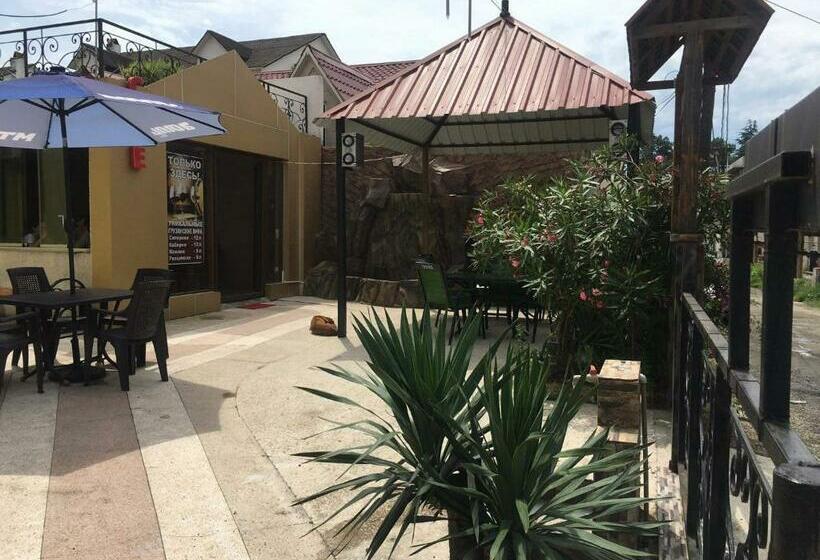 اتاق استاندارد سه تخته با بالکن, Villa Ureki