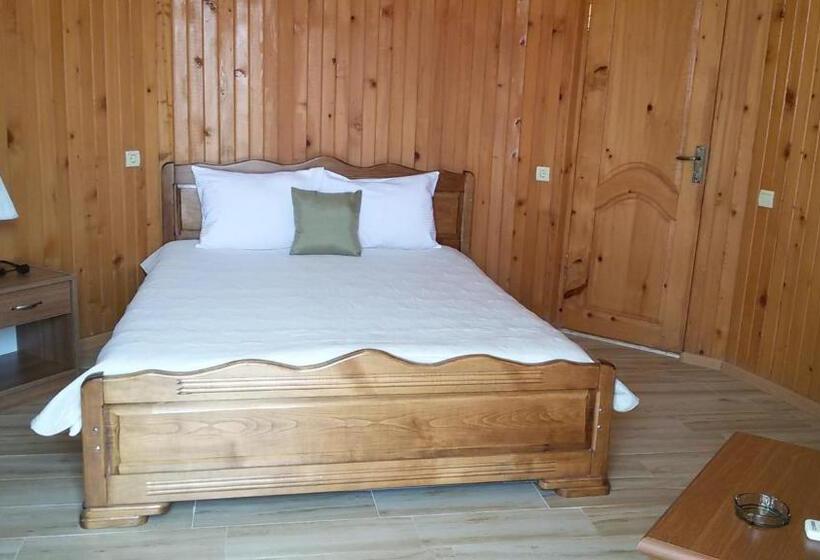 اتاق استاندارد با بالکن, Villa Ureki