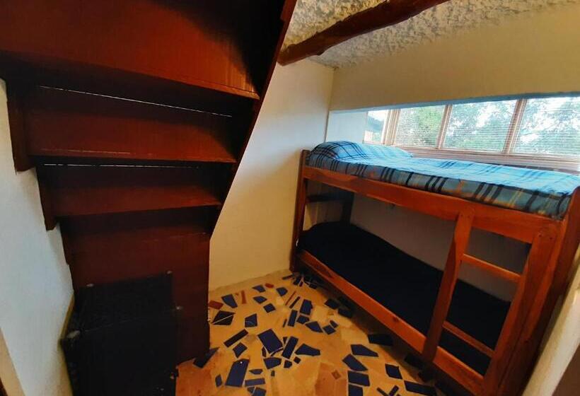 ガーデンビュースタンダード４ベッドルーム, La Cigarra Casa De Huéspedes