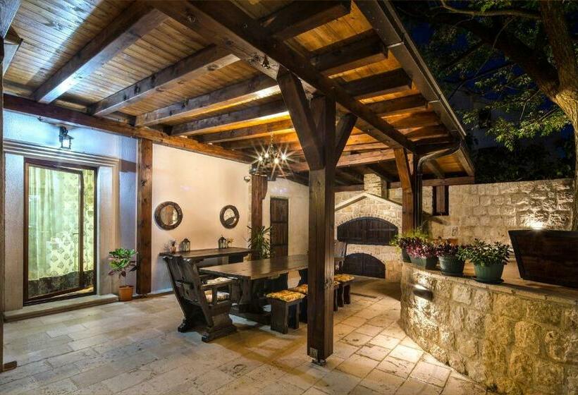 اتاق استاندارد با تخت بزرگ, Palazzo Banicevic Luxury Rooms