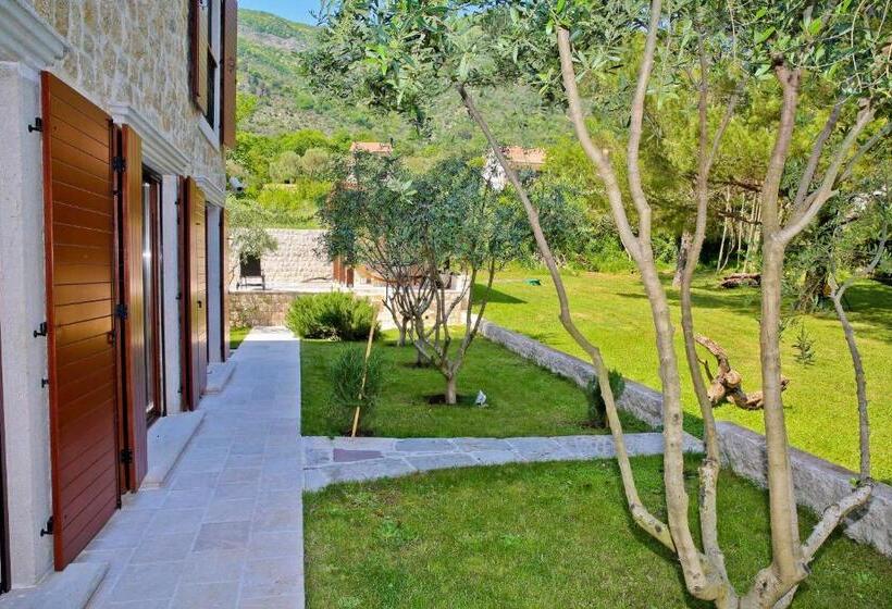 اتاق استاندارد با تخت بزرگ, Palazzo Banicevic Luxury Rooms