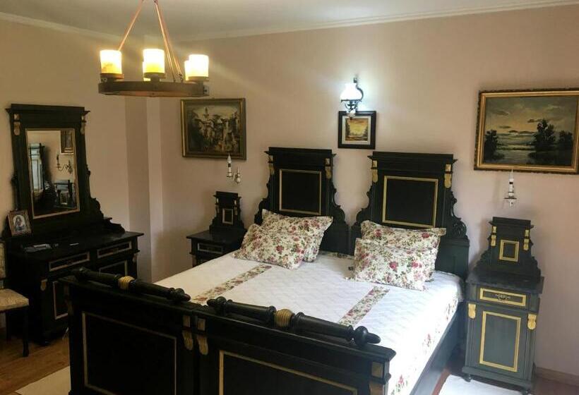 اتاق استاندارد با چشمانداز استخر, Palazzo Banicevic Luxury Rooms