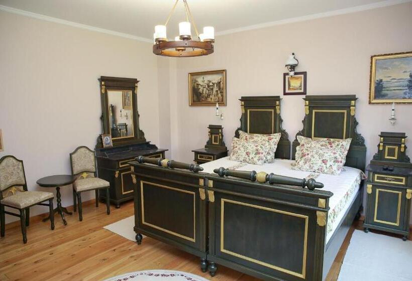 اتاق استاندارد با چشمانداز استخر, Palazzo Banicevic Luxury Rooms