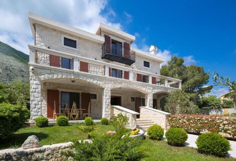 اتاق لوکس با بالکن و چشمانداز دریا, Palazzo Banicevic Luxury Rooms