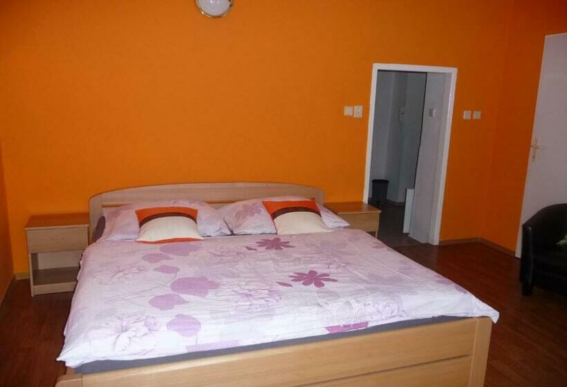 سوییت, Penzion Kozák