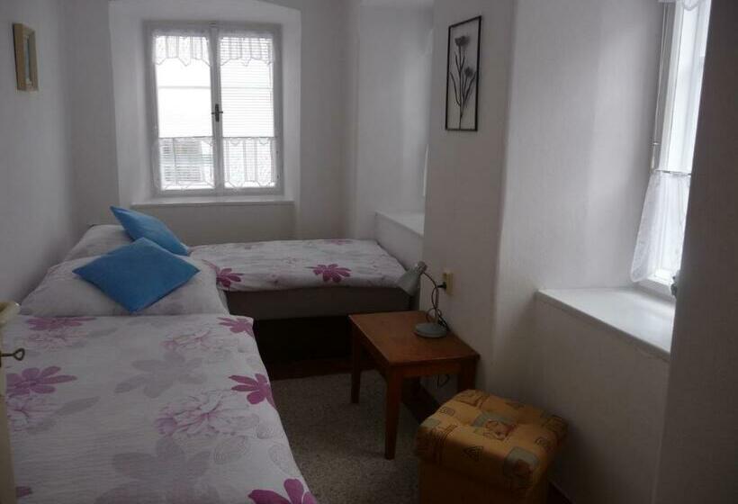 سوییت, Penzion Kozák