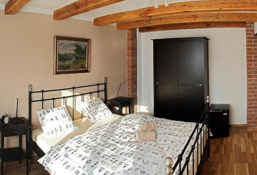 غرفة قياسية, Penzionek Jh