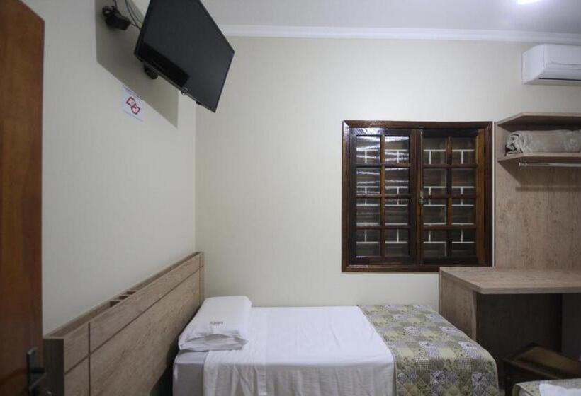 اتاق خانوادگی, Pousada Flores Em Vida