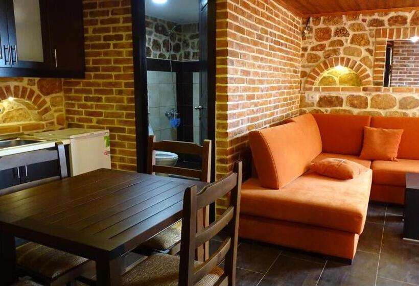 آپارتمان پریمیوم 1 خوابه, Villa Lions