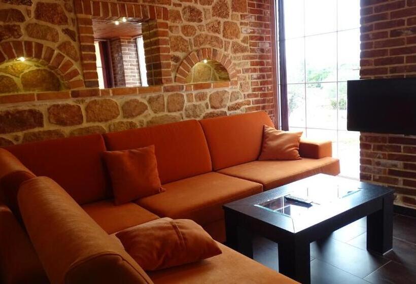 Апартаменты Премиум 1 Спальня, Villa Lions