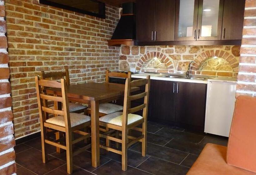 Апартаменты Премиум 1 Спальня, Villa Lions