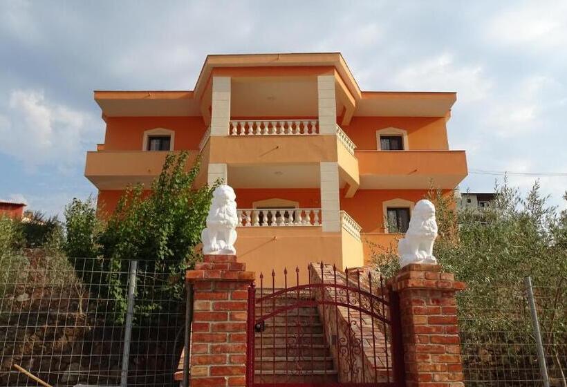 Апартаменты Superior 2 Спальни, Villa Lions