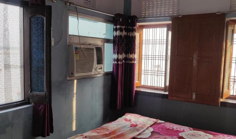 اتاق لوکس, Vishnu Rest House