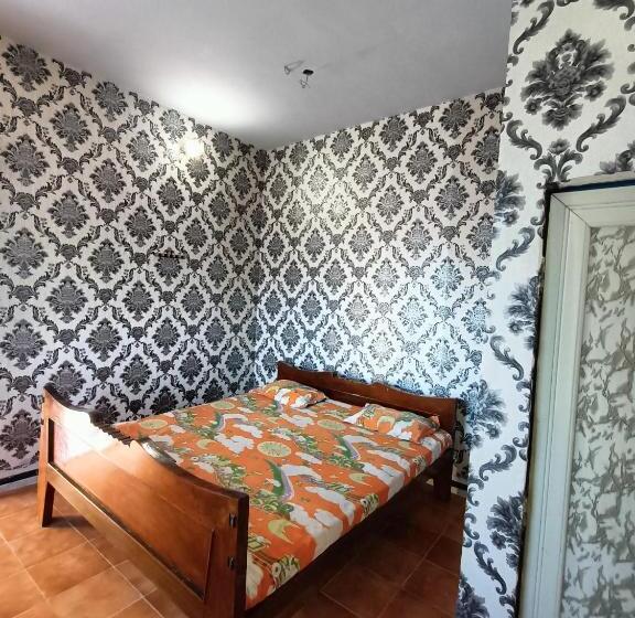 اتاق لوکس با بالکن, Vishnu Rest House