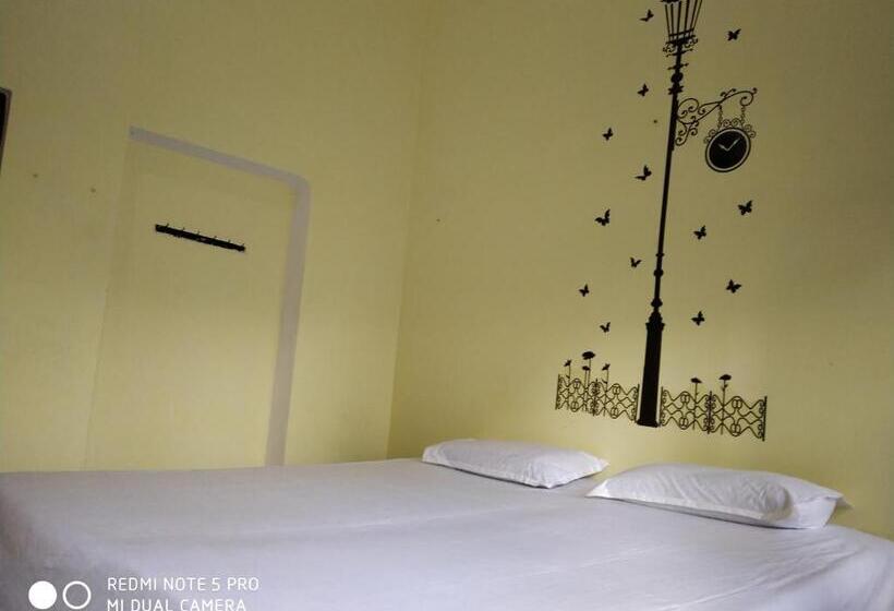 اتاق استاندارد, Vishnu Rest House